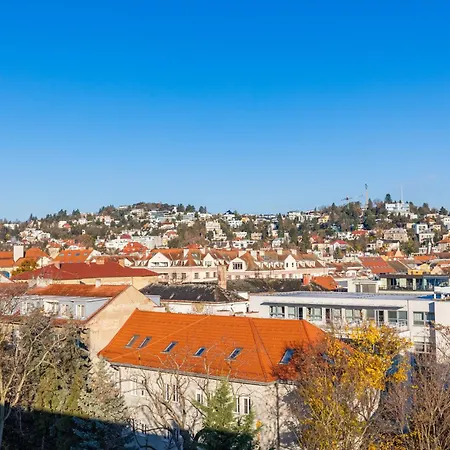 Royal Vista Apartment, Free Parking *