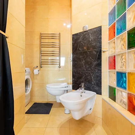 Daire Royal Vista Apartment, Free Parking *