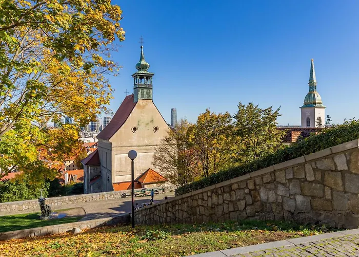 Royal Vista Apartment, Free Parking Apartament