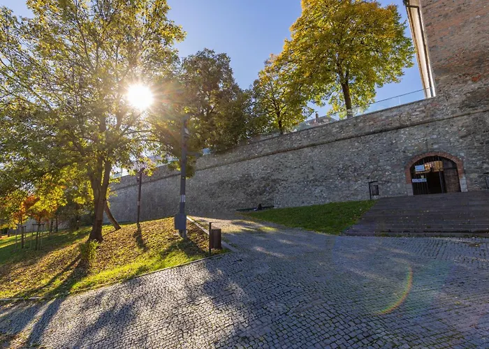 Royal Vista Apartment, Free Parking Lägenhet