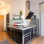 Royal Vista Apartment, Free Parking Apartmán *